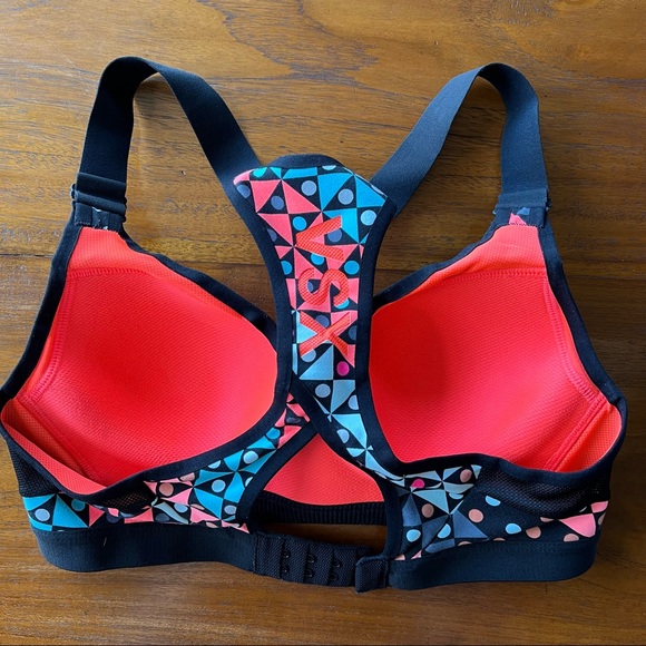 Victorias Secret VSX Sports Bra size 32B - Picture 3 of 7